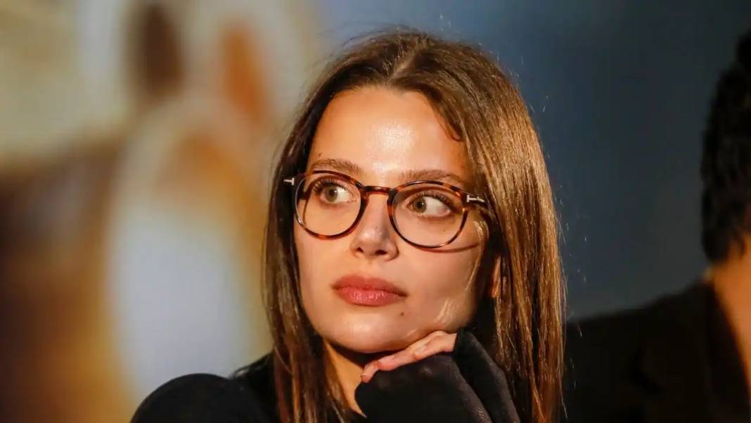 62. Altın Portakal’da ‘Erken Kış’ Gösterimi: Taşıyıcı Annelik Konusu Gündeme Geldi 4